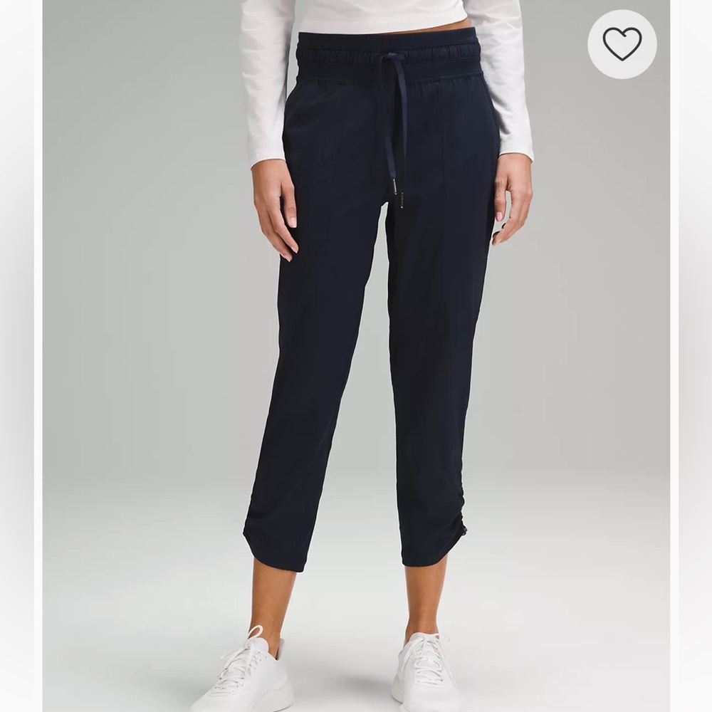 LULULEMON Dance Studio Mid-Rise Cropped Pant